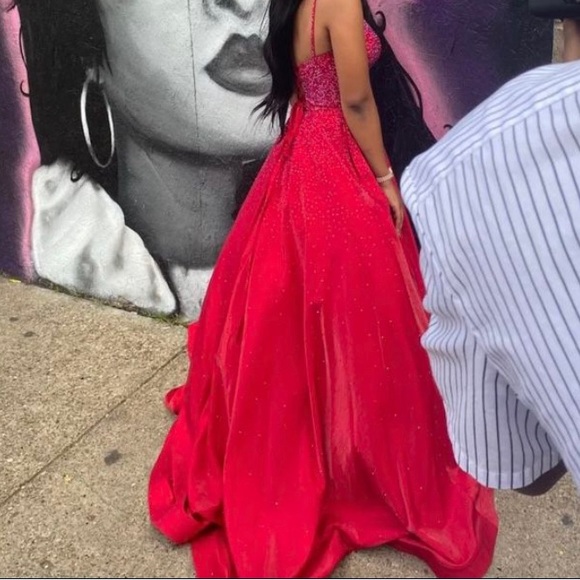 Prom Dress - Picture 3 of 7